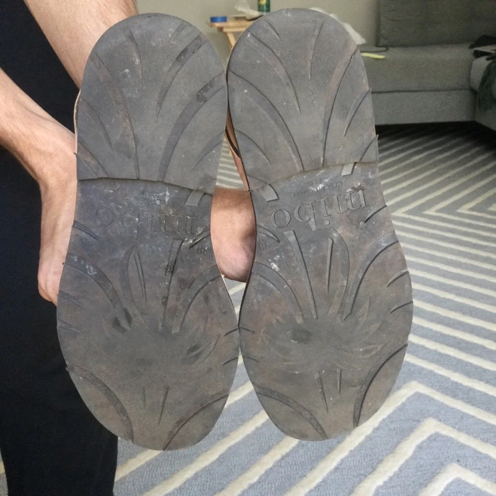 Mibo Avarca Blush Suede Sandals